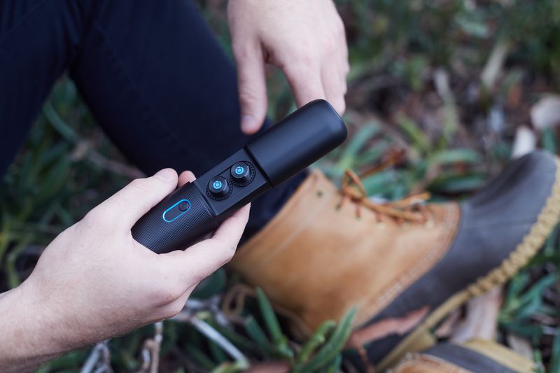 BluetoothSIG's tweet photo. .@AshleyChloeInc's Rowkin #Ascent #wireless earbuds offer five hours of battery life, a dual purpose as a power bank, rapid recharge, and support of Bluetooth 5. Learn more from @verge: https://t.co/WsC5M8qlfC #IoT #wearables #audio #CESisblue https://t.co/HFLV2gZKE4