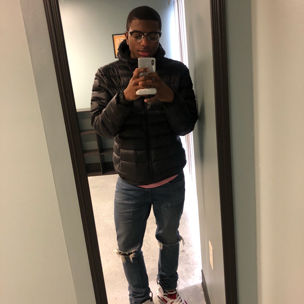 houser_tre's tweet photo. #NewProfilePic https://t.co/hCkwIvhFZC