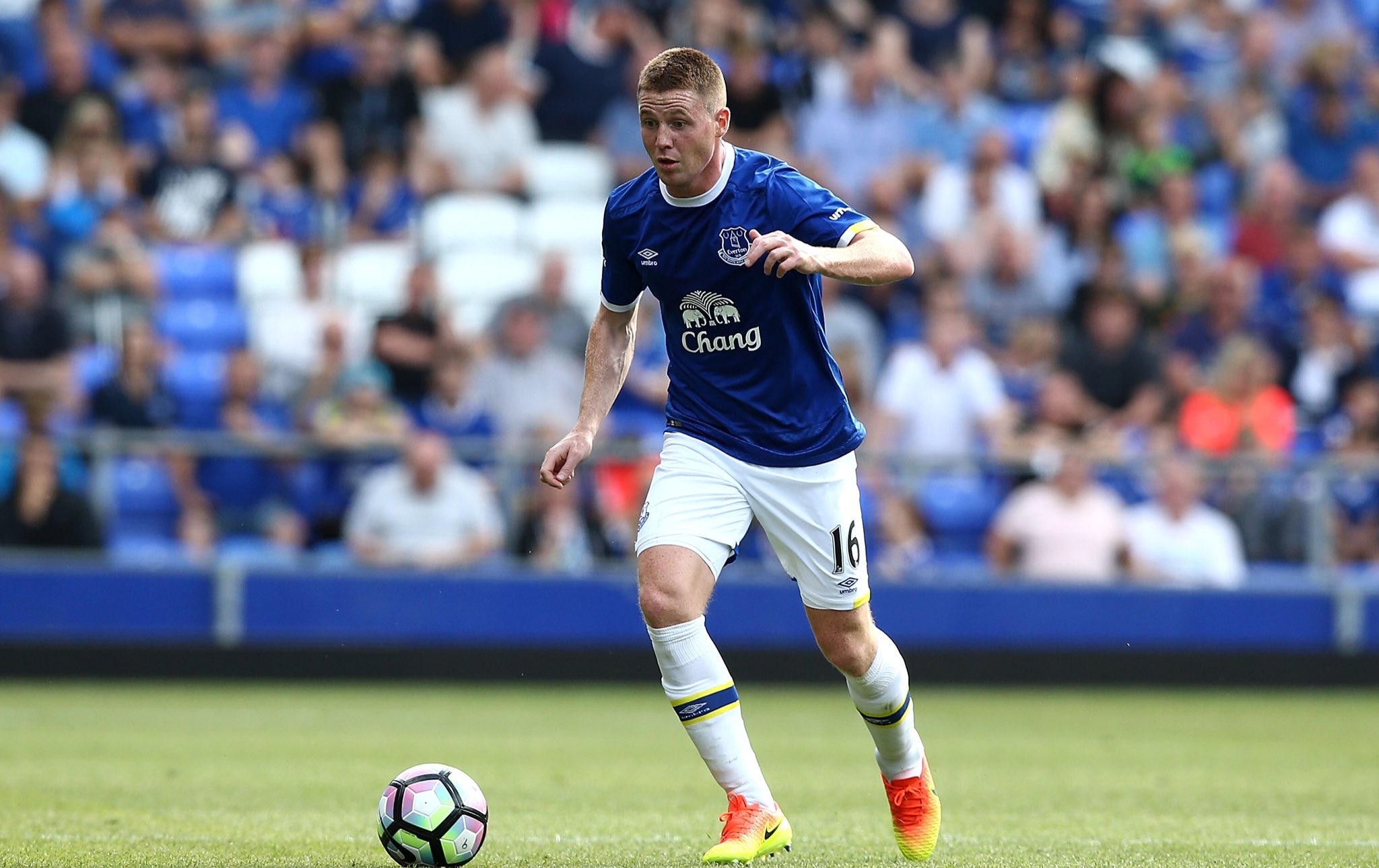 Salomón Rondón on X: "Absolutely devastated. Rivalries are forgotten about when a colleague suffers such an unlucky Really hope to see you back playing again soon, @JMcCarthy_16. #GetWellSoonJames https://t.co/pamazH8fCO" / X