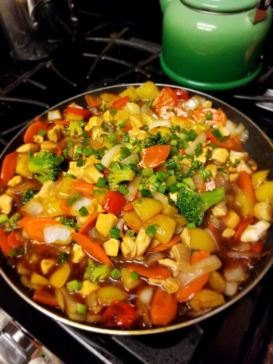 _MichelleDay's tweet image. Made this delicious Chicken Teriyaki Stir Fry last night. I received the P.F. Chang's Teriyaki sauce free from Influenster for testing. It was amazing.
@pfchanghomemenu @Influenster #RecipesThatWok #SauceThingsUp #Ad #Contest