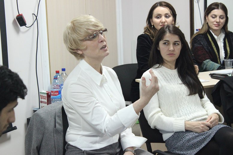 Известный российский психолог провела тренинг с магистрантами ДГУ - daftar.ru/izvestnyj-ross…