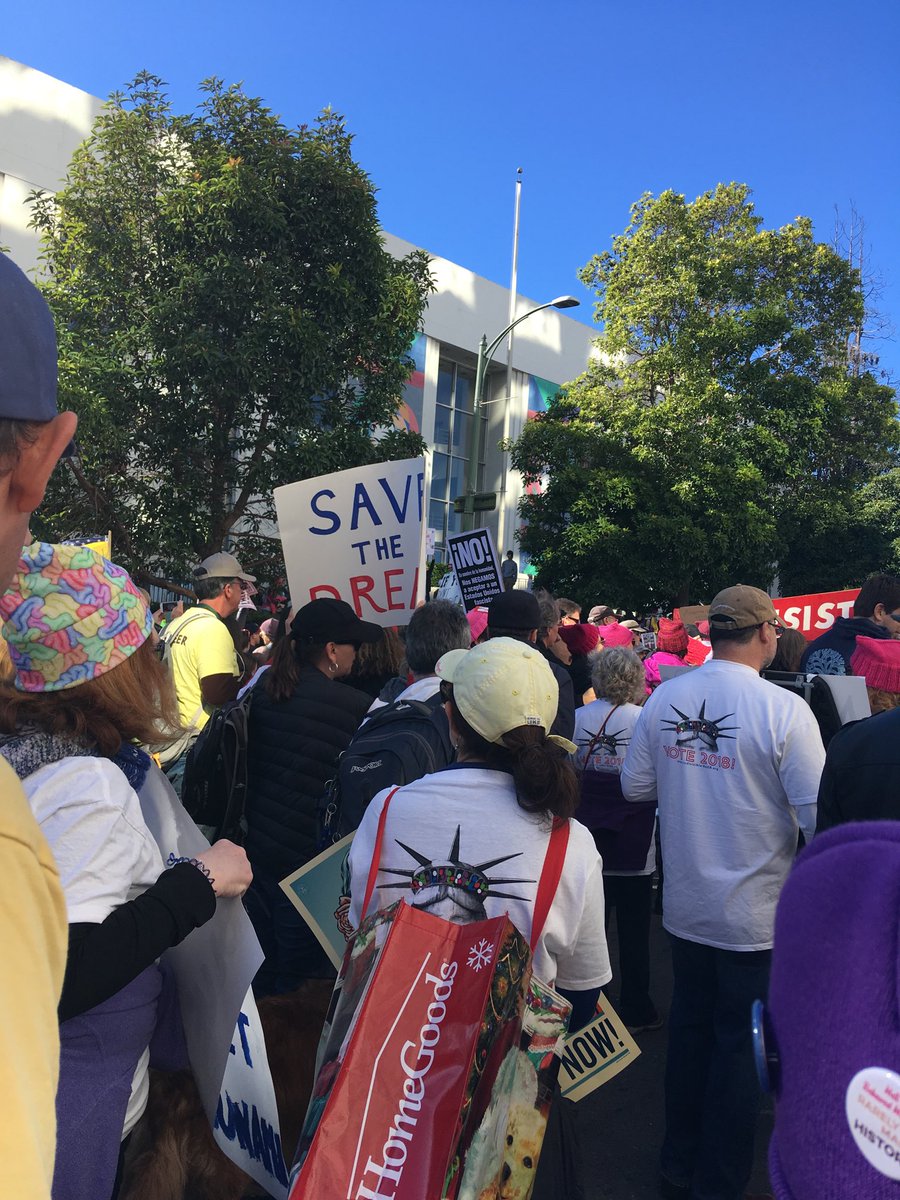 RoseJacques11's tweet image. About 100 000 people