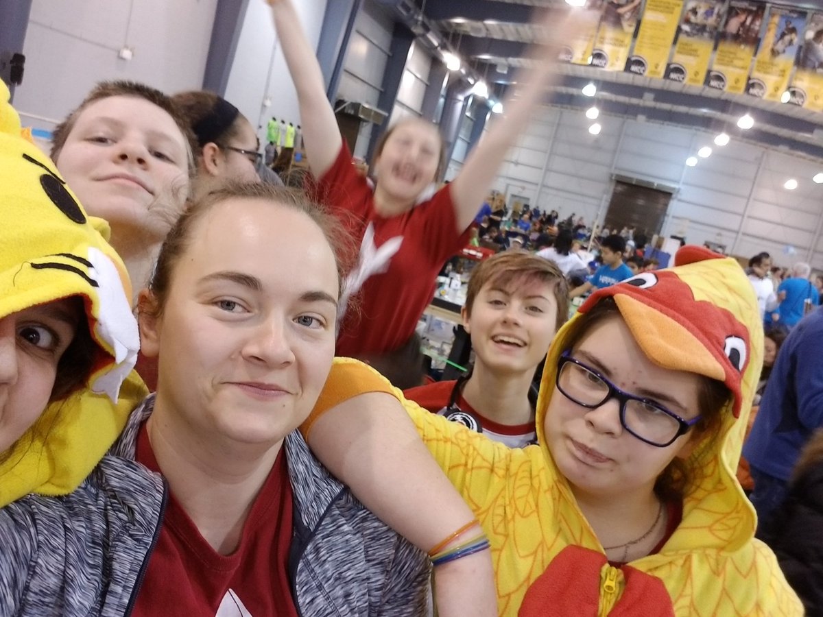 BritneyCostanzo's tweet photo. They like to invade my bubble. Waiting for round 2. #zoobots8th #otfalcons #otrobots https://t.co/gcNC9eaALj