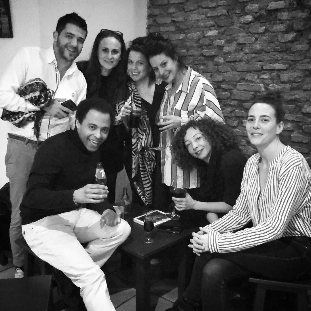 soumahproject's tweet photo. En Triana con Ángel Rojas, un visionario escénico, y cinco bailaoras que marcan una nueva generación en el baile flamenco: @CarmenTalegona, @Mer80Ruiz, @Rosario_Toledo, María_moreno_pe y @lucia_pinona. Aquí se está cociendo algo muy flamenco y ¡somos cómplices! #sumandoproyectos https://t.co/LNeSrgyZ55