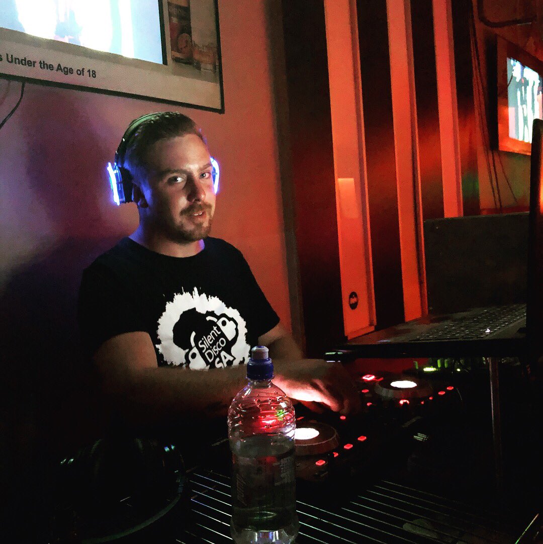 Shhhhh! 🎧 Dj Christoff in the mix at <a href="/Stonesbedford/">Stones Bedfordview</a>