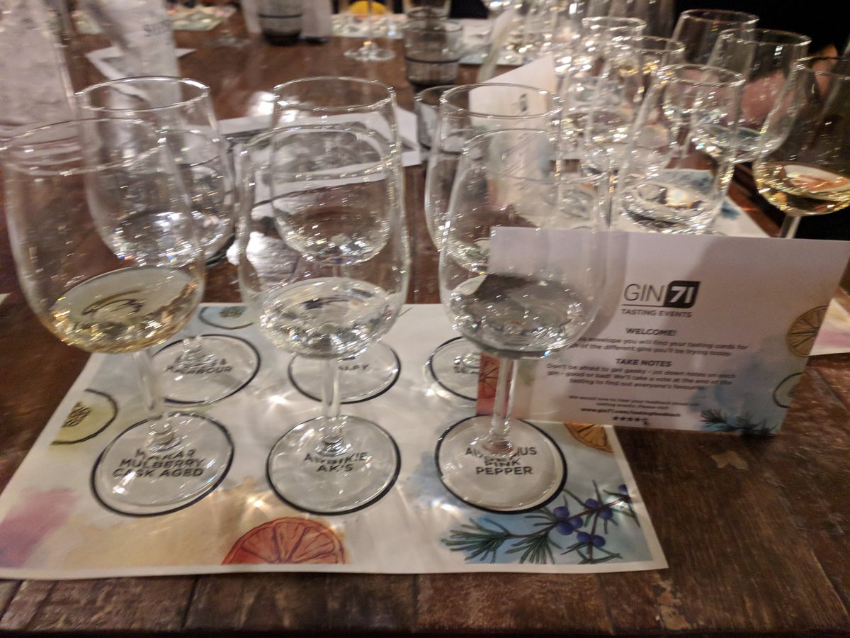EneidaLinguist's tweet photo. Thanks for my birthday present (back in September, lol!) @Gin71Bar #GinTasting #Glasgow #Scotland #MerchantCity #fun #familytime #Gin71 https://t.co/xuQIYpDDe7 https://t.co/EcmSmPtiNM