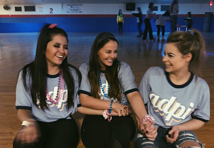aves_nicole97's tweet photo. Sm love for yβall π #19adpi @SHSU_ADPI https://t.co/QDTwAm3kzJ