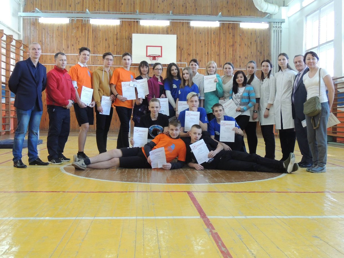 #СетеваяШкола109 #Трёхгорный. Соревнования санитарных дружин состоялись в школе 109 г. Трёхгорный. #ШколаРосатома Уметь оказывать первую помощь пострадавшему должен уметь каждый!