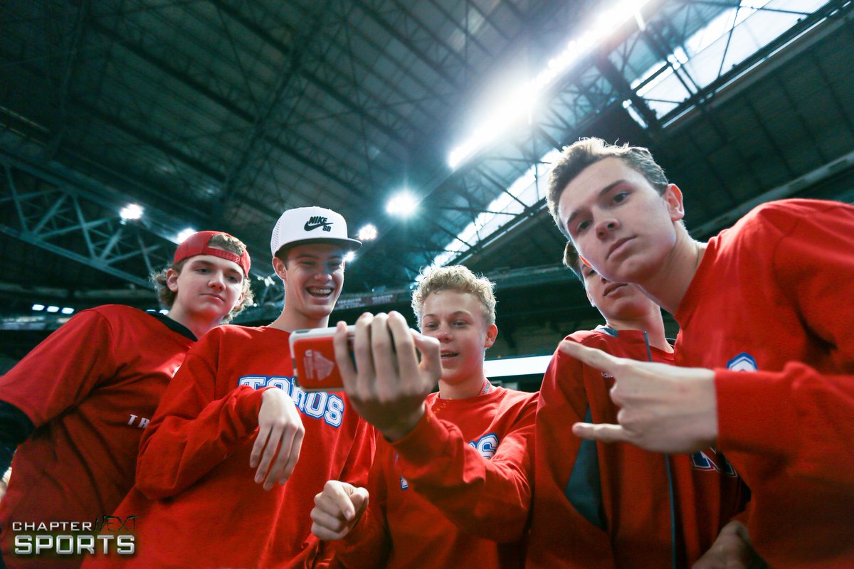 Chapter_NEXT's tweet photo. @MVHSStuco @MVToro_Football @MVTAthletics @MVTBoosters Toros fans were MVPs today at the @ArizonaAIA State Cheer Championship! @AZPreps365 #Spirit #ShowingSomeLove #RepresentMVHS https://t.co/CHd0CsOF50