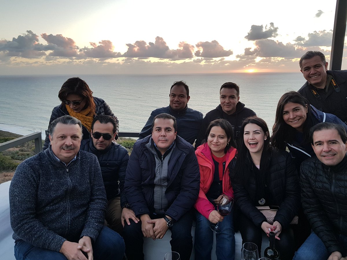 ejmontest's tweet photo. GREAT Customers, @DellEMCPartners and Experiences @DellEMCMX @DellEMC_CI @AISScontacto @JarElectronica @Sertei_mx #VTS #RealizeTogether #ITTransformation https://t.co/myTmCYyekn