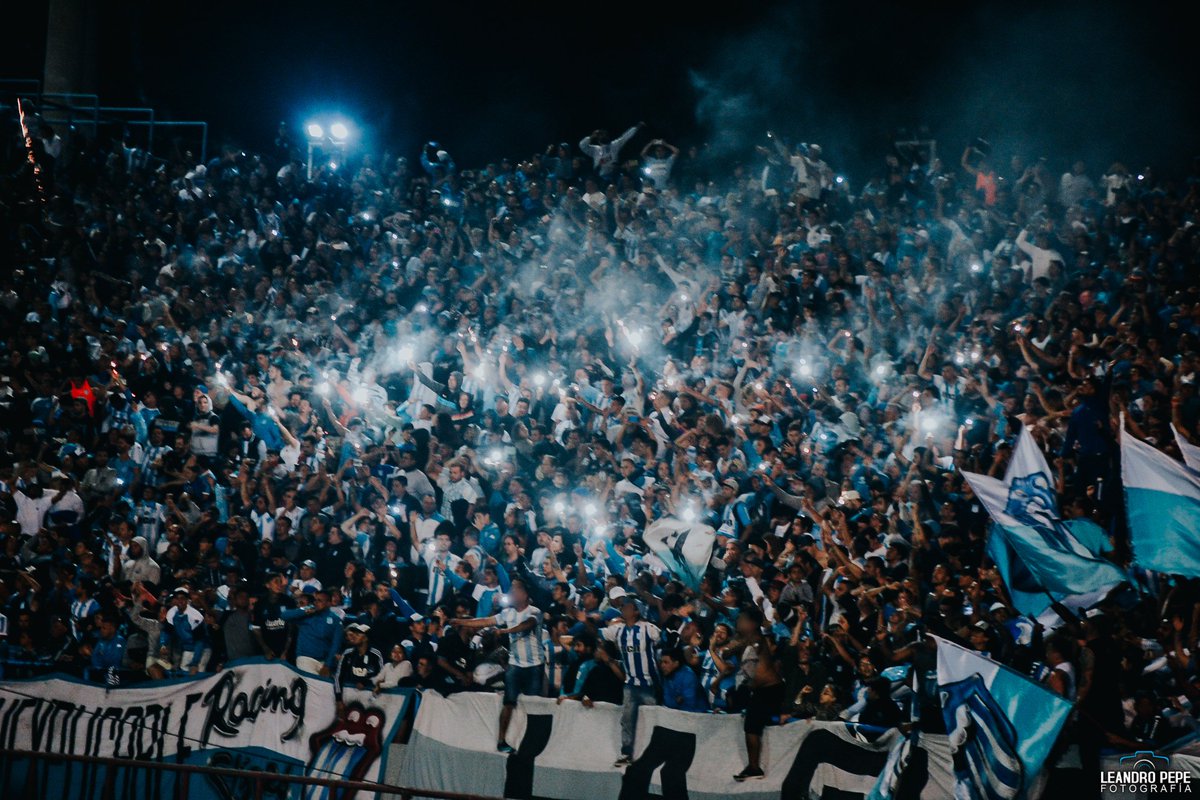 LeandroPepe91's tweet photo. Esta locura no la cambio por nada en el mundo. #Racing https://t.co/ZENxYaJ94u