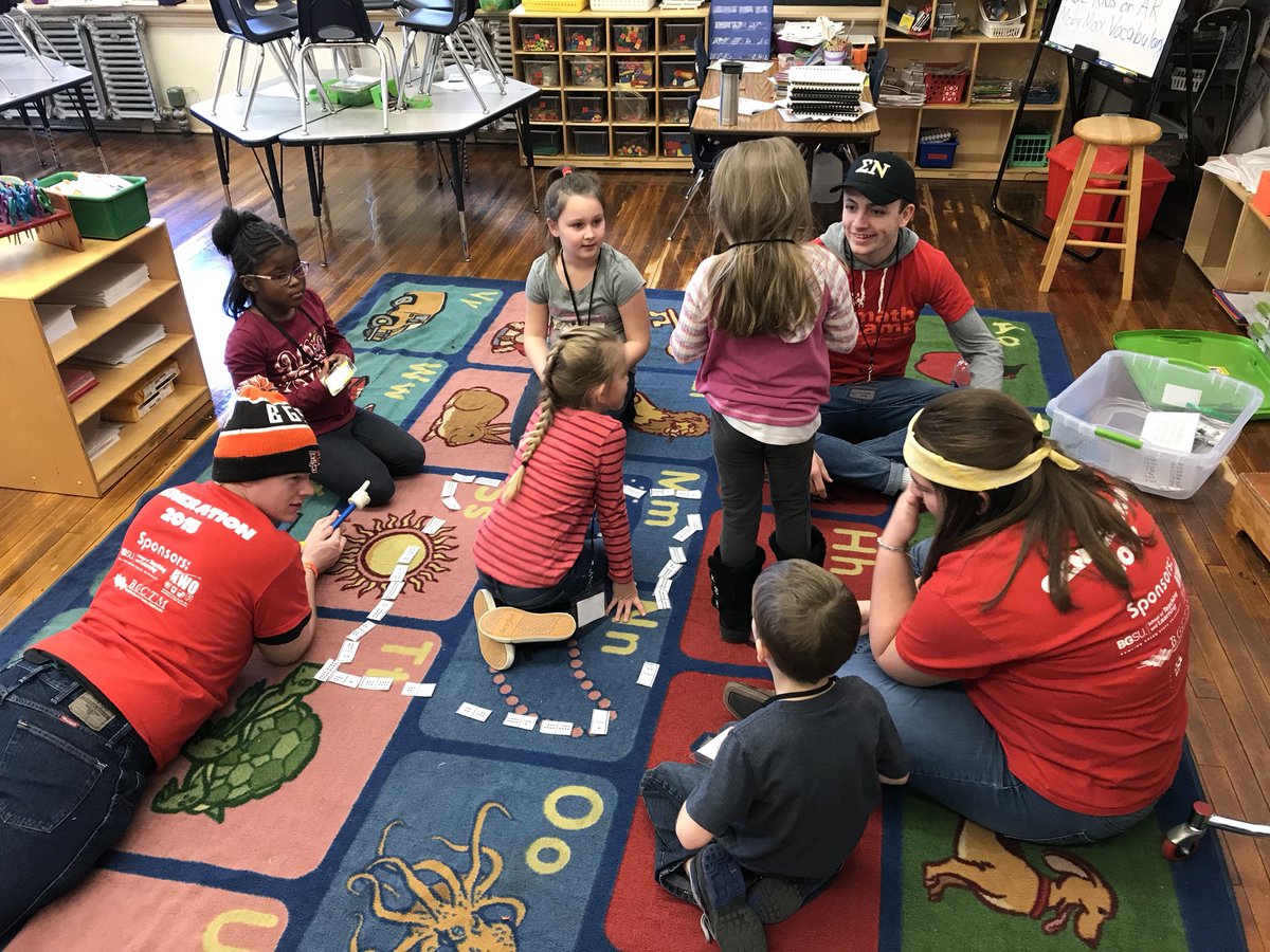 DoctorMatHney's tweet photo. We had a blast at Osborne Elementary School today 1-20-18. Another great Math Camp. Thank you Sarah Cassel and @jlmcdonald for the opportunity to bring BGSU @edhdbgsu students to @gobluestreaks schools and have fun with Mathematics! https://t.co/jiJcGifyq4