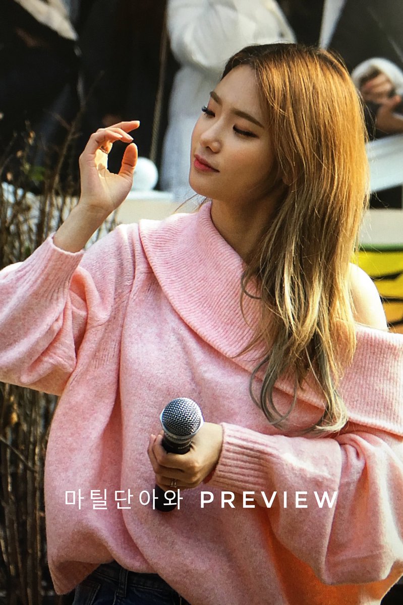 MatilDanAwa's tweet photo. 180120 #홍대 #버스킹 &amp; 잡채 공약이행 preview

#마틸다 #MATILDA #새별

@MTD_BOXMEDIA @nusta96 https://t.co/cytD3w8BQm