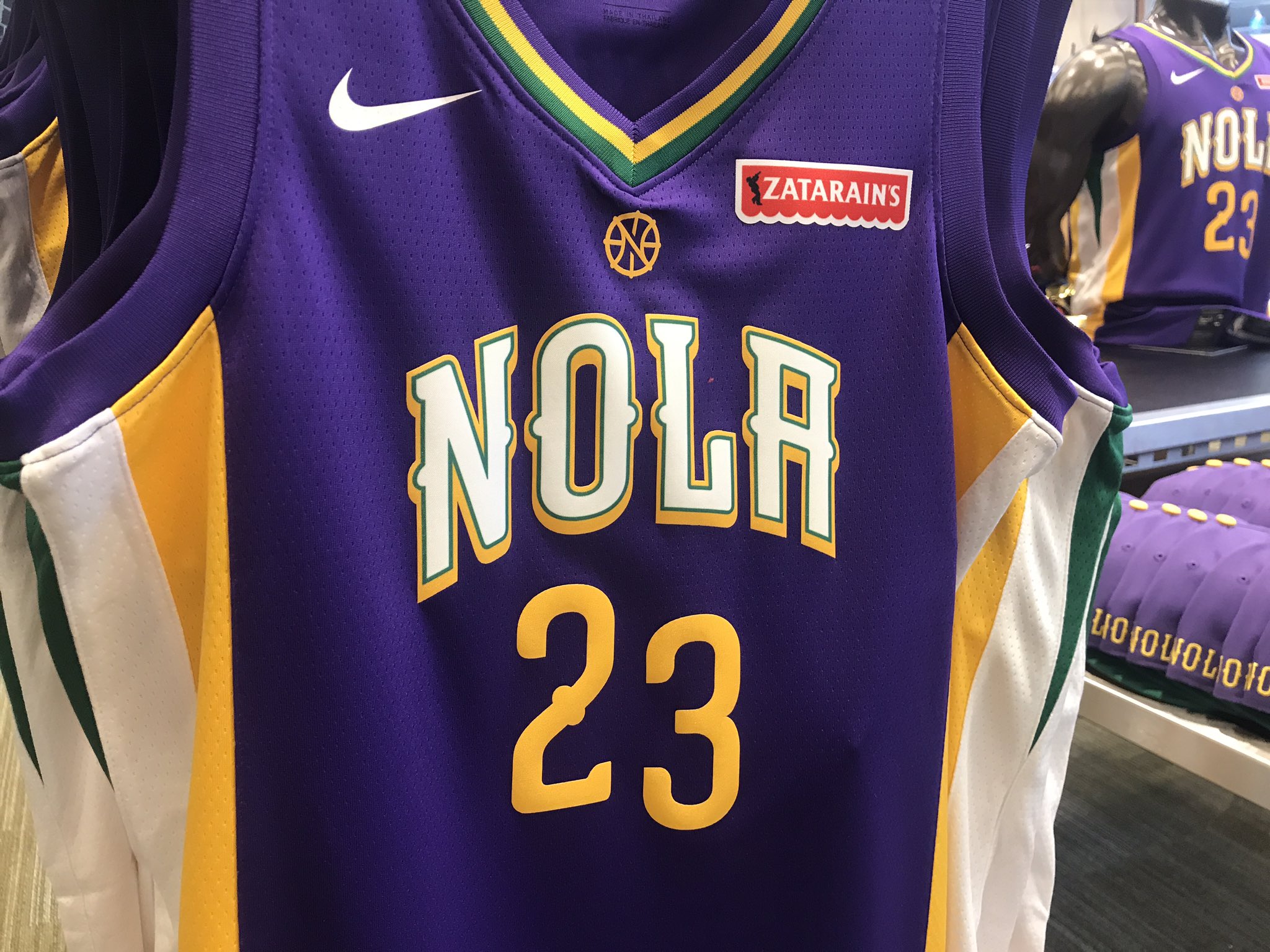 jrue holiday mardi gras jersey
