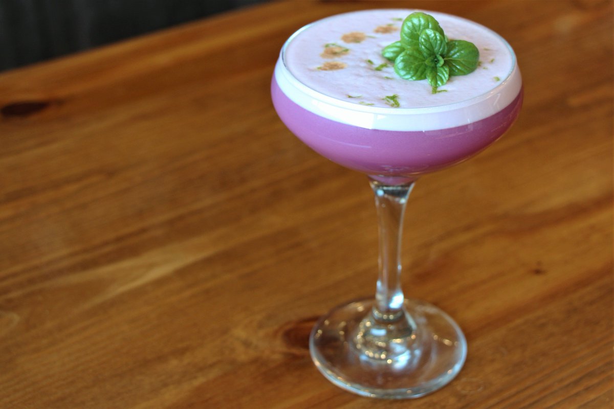 Try out our newest cocktail, the Pom &amp; Circumstance: Reyes Y Cobardes #Mezcal, Pomegranate, Prickly Pear, Egg White, Lime, Bolivar Bitters. With the pomegranate/prickly pear providing balance to the mezcal, this cocktail tastes as good as it looks.
#craftcocktails #raisingthebar