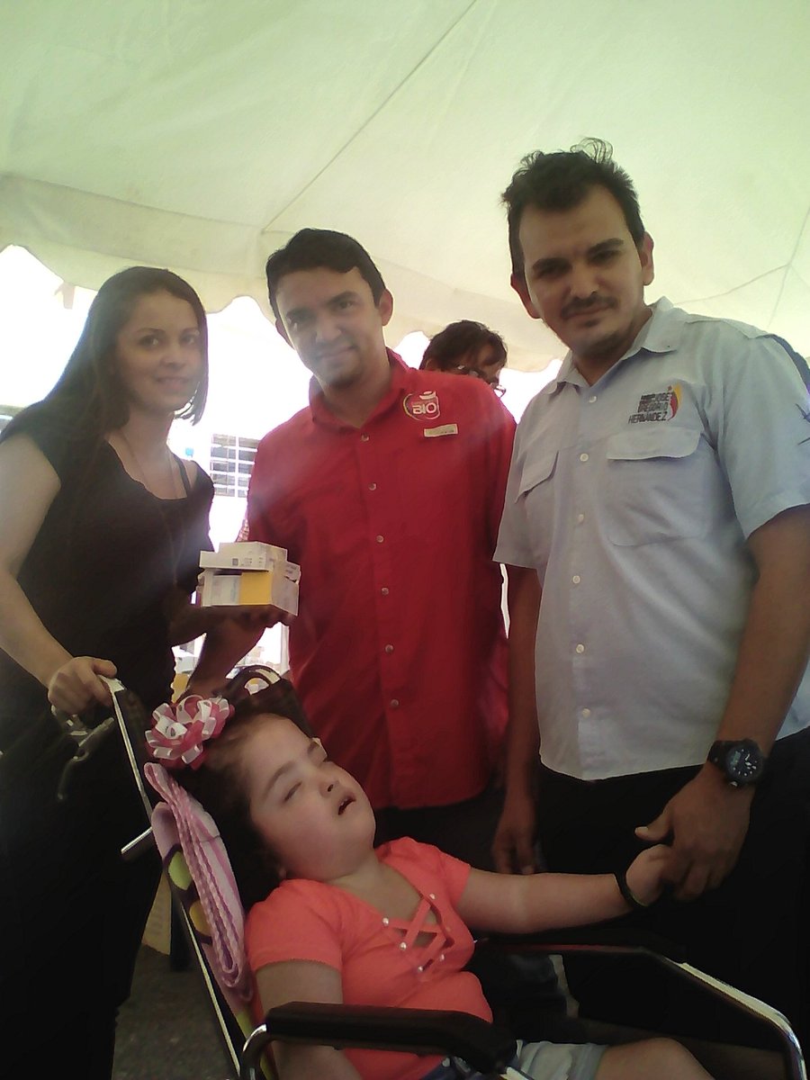 Junto al Secretario de Salud de <a href="/ori_falcon/">織春こん</a> por ordenes de <a href="/NicolasMaduro/">Nicolás Maduro</a> y <a href="/GobVictorClark/">Gob Victor Clark🌀</a> iniciamos abordaje de atención a las Personas con Discapacidad a través de <a href="/SomosVoficial/">Somos Venezuela</a> y @MisionDrJGH #AmorYProteccionAlFuturo