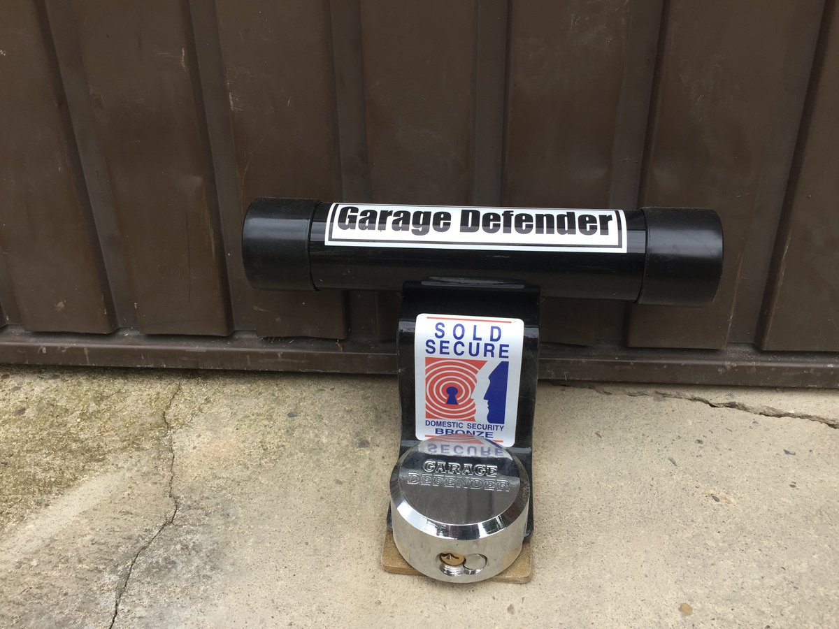 LocksmithCarl's tweet photo. Add extra security to your Garage like this Garage Defender fitted to a property in Morley Leeds by Lockforce Locksmiths Leeds
https://t.co/tcjUtrCasR https://t.co/ORYufkvIyL