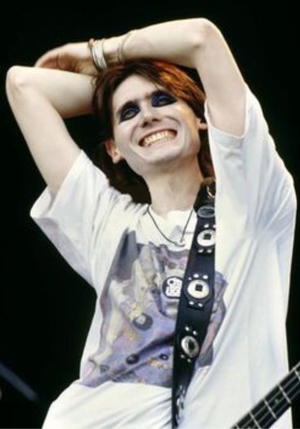 Happy birthday to the divine Nicky Wire          