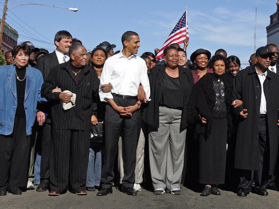 ThePresObama's tweet image. We march to right the wrongs of our nation. We march because @realDonaldTrump hates to walk and we know he won’t be here. #WomensMarch2018