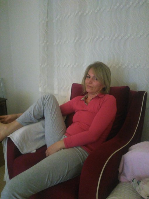 mertmer36666359's tweet photo. #gavat takipçimizin karısı.Nasıl sikerdiniz diye soruyor. #godoş #gavat #sex #swinger https://t.co/ISlZu9LbTl