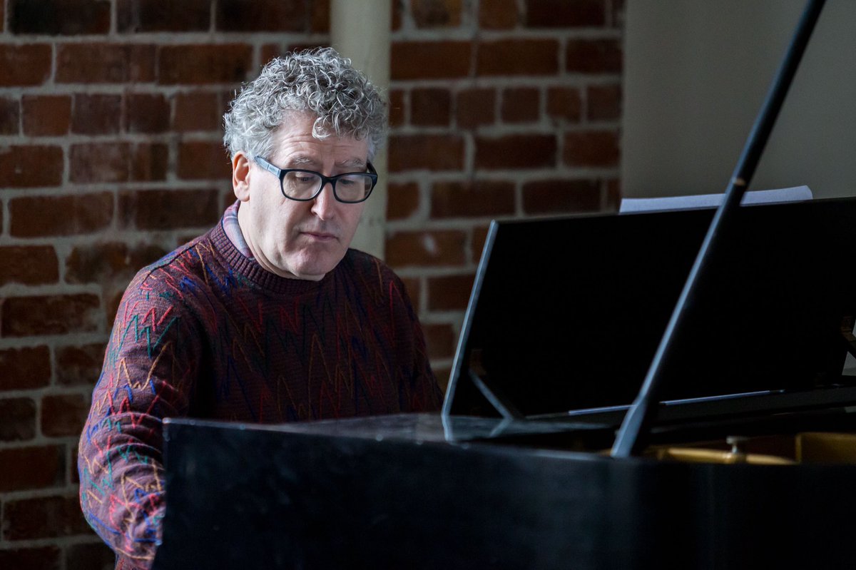 numusnw's tweet photo. Neal Kosaly-Meyer performing “Three Rungs” from "Gradus: for Fux, Tesla and Milo the Wrestler” 

📷: @myearsareopen 

https://t.co/ydbhVo5Bkp

#numus18 https://t.co/SVBAjD5Tii