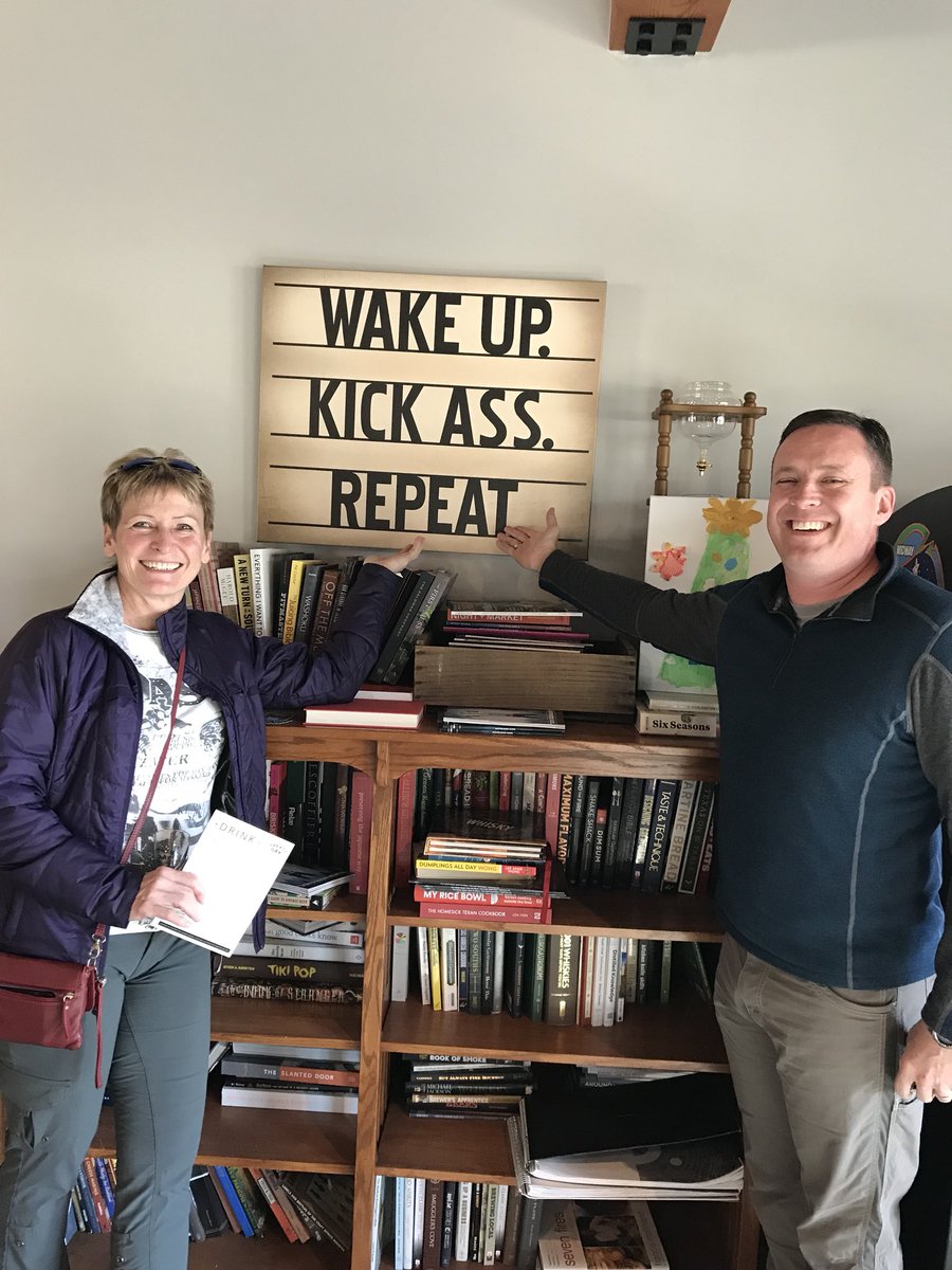 Astro2fish's tweet photo. Hanging with my buddy @AstroPeggy and we found the perfect mantra.  Words to live by... https://t.co/gd998zIx6B