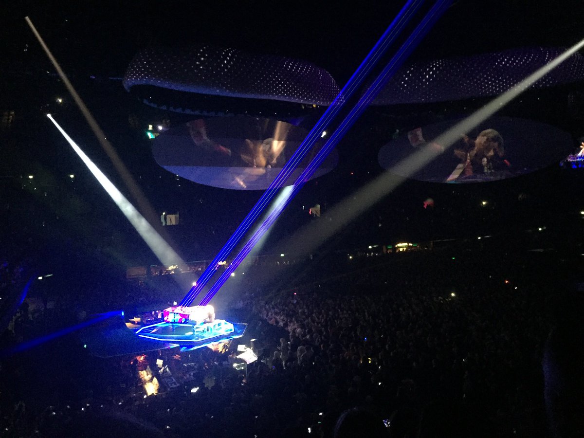 wendy 🌸 tweet media