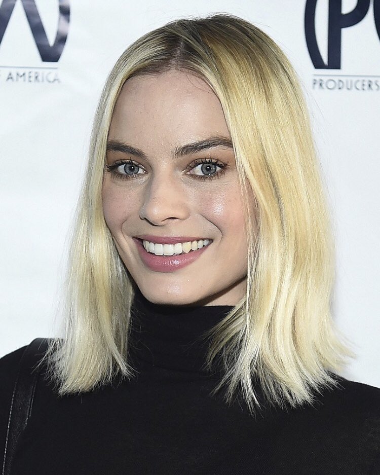 badpostmargots's tweet photo. Margot Robbie attends the Producers Guild Awards Brunch in Los Angeles, January 20th, 2018. https://t.co/vaKrMira4P