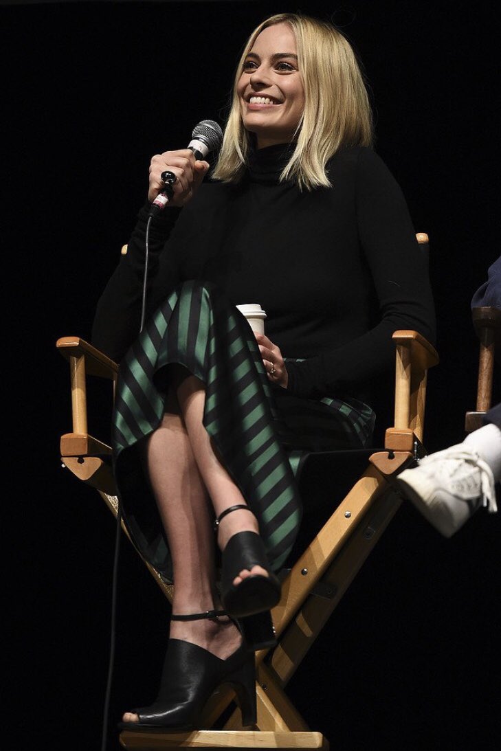 badpostmargots's tweet photo. Margot Robbie attends the Producers Guild Awards Brunch in Los Angeles, January 20th, 2018. https://t.co/vaKrMira4P