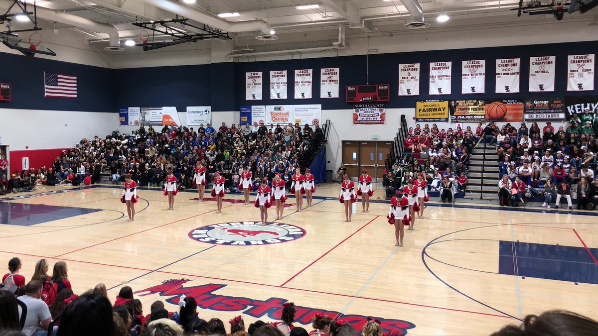 ylhsfootball's tweet photo. Cheering on our Mustang Cheer and Song!  
👏🏻🎉GO Mustangs! 🐎🙌🏻 https://t.co/ZDeNv1rRHm
