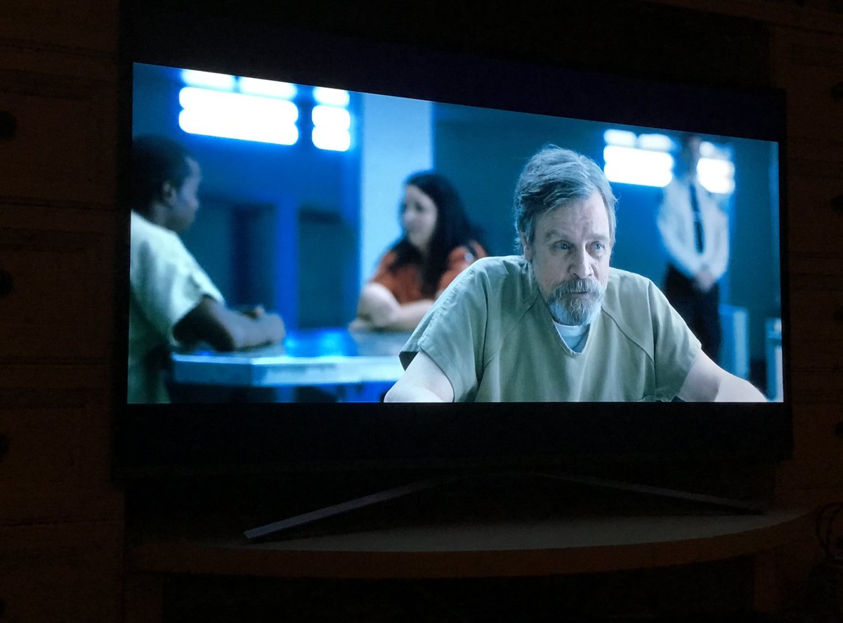 LuzSkywalker1's tweet photo. Hello @HamillHimself, having a good Saturday night at home watching Brisby Bear. Beautiful movie ❤️❤️❤️❤️
Happy weekend!!! 😘😘😘 https://t.co/YxQwdjTF7p
