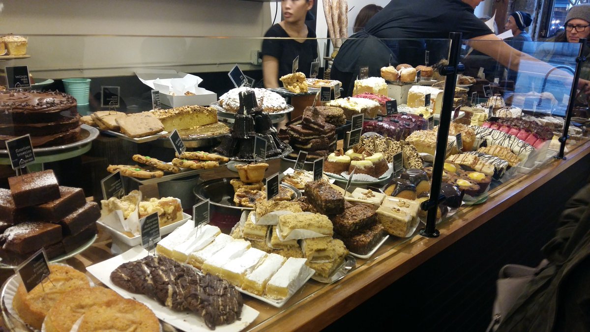 dazzald's tweet photo. @fd8patricia 
I was just a the bakery near the school campus with my sister, there's so many cake and good. And I can't help but think of you my dear, especially when I look at the chocolate cake. 😬
#Fd86MicCheckYo 
#thisiswutyouneedorallofus
#iminheaven https://t.co/WTfiTtE8GC