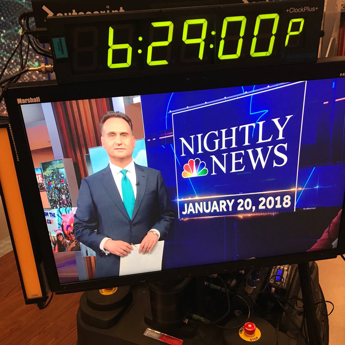 Jose Diaz Balart On Twitter See You On Nbcnightlynews