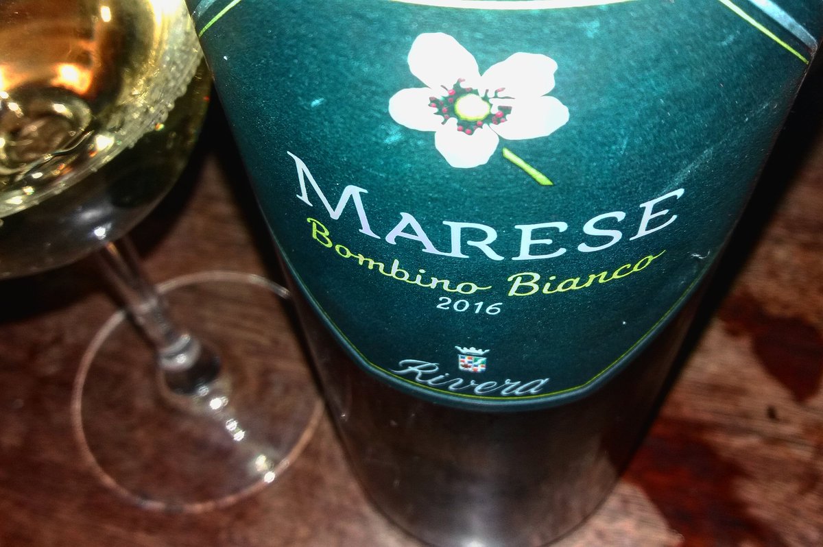 andreacarozzo4's tweet photo. Good wine from a good friend.. Grazie @DomenicoDoronzo #winedegree @CantineRivera #profumodicasa #puglia #bombinobianco #marese #winebusiness #winetasting #wine #winestudent @champodelux @pietrosd @jimofayr @albertobracco @ferrero_stefano @CollectorOfWine @gianlucamorino https://t.co/qKqPqFzkYZ