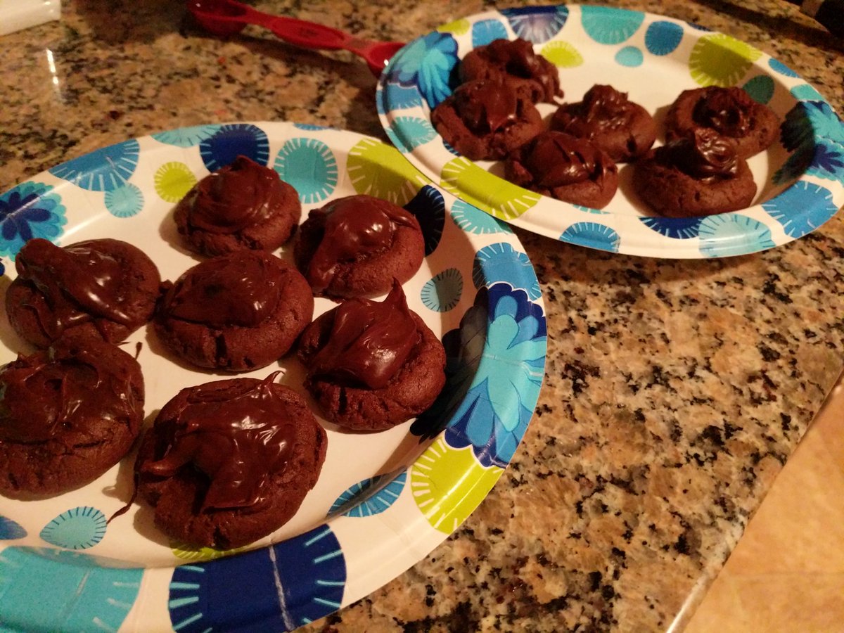 DingraxD's tweet photo. Chocolate covered cherry cookies on a day when no one is home ;) #imaginarykitchen https://t.co/G08q950LEI