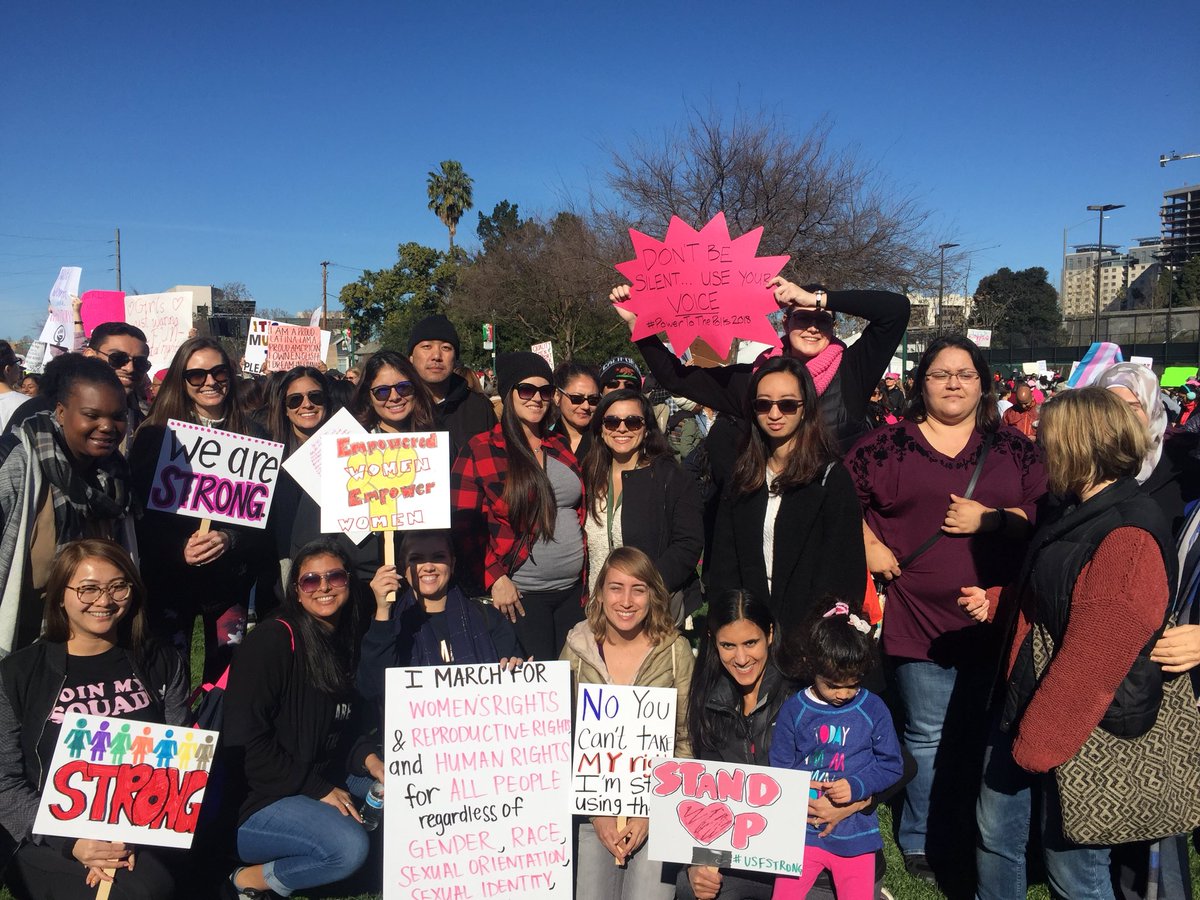 delaruelisa's tweet photo. @USFCA_SOE #MFT and #TeacherEd students -  #SocialJustice in action at the #WomensMarchSanJose #WomensMarch2018 @usfca https://t.co/oiqnCh5fLe