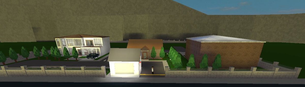 FroggySim's tweet image. The begining to something beutiful... might make a #roblox group for this neighborhood to get some staff. If you want a tour when it is done follow me on roblox @Froggy_Sim