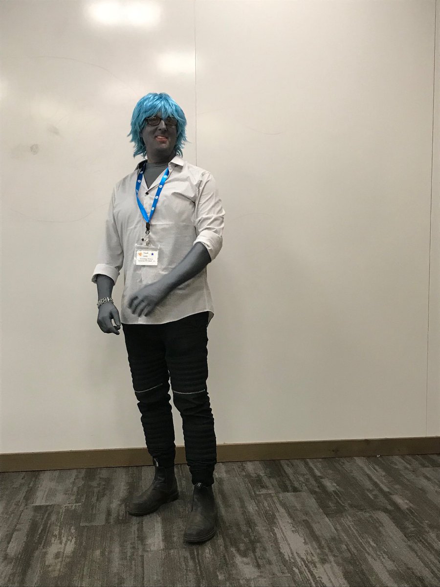 juliejulie's tweet photo. “Being yourself in the workplace,” with @markscottlavin is the next talk at #barcampeugene #Eugene #eugenetech https://t.co/TJv9b6VM6H