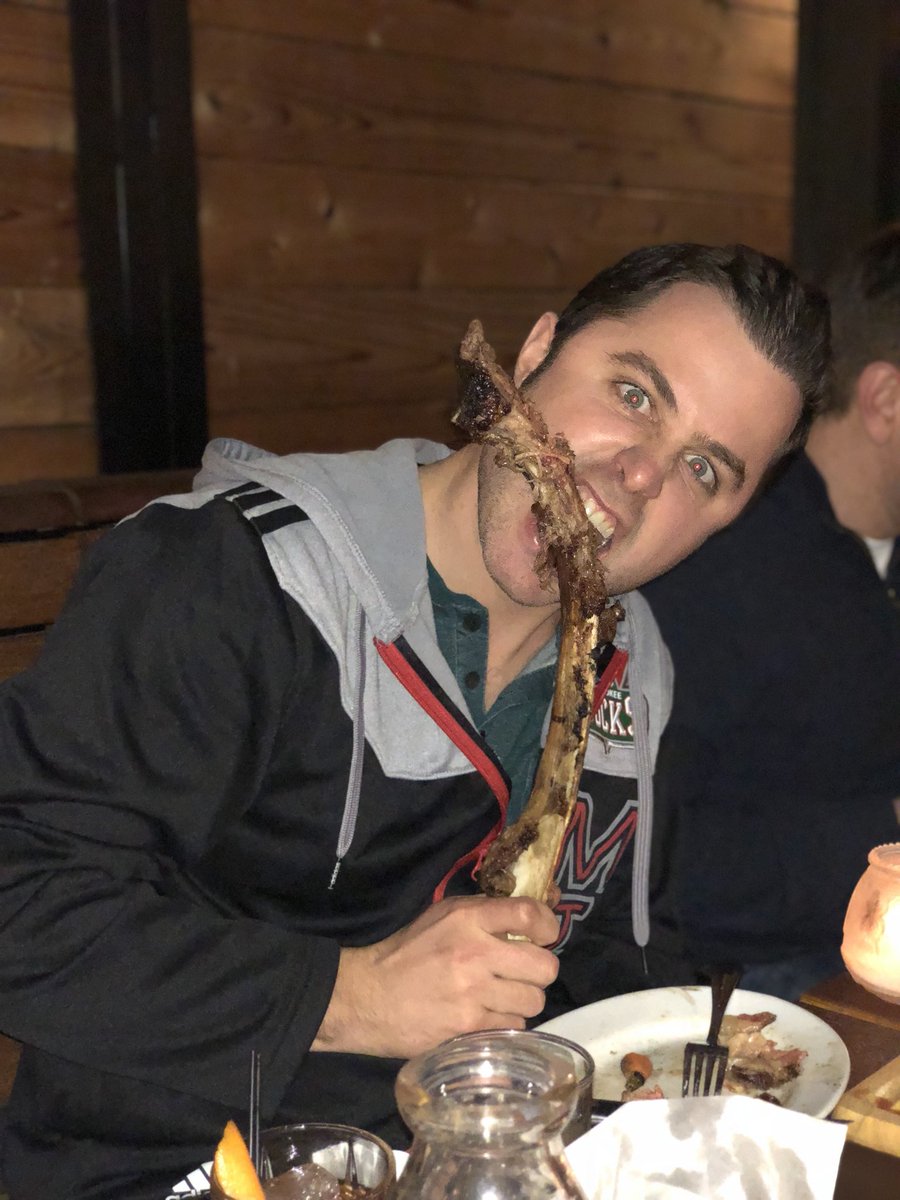 AlexLasryWI's tweet photo. 150oz of Steak later... #sotmc #59 (no animals were hurt in the making of this dinner) https://t.co/kBS4VCEhWv