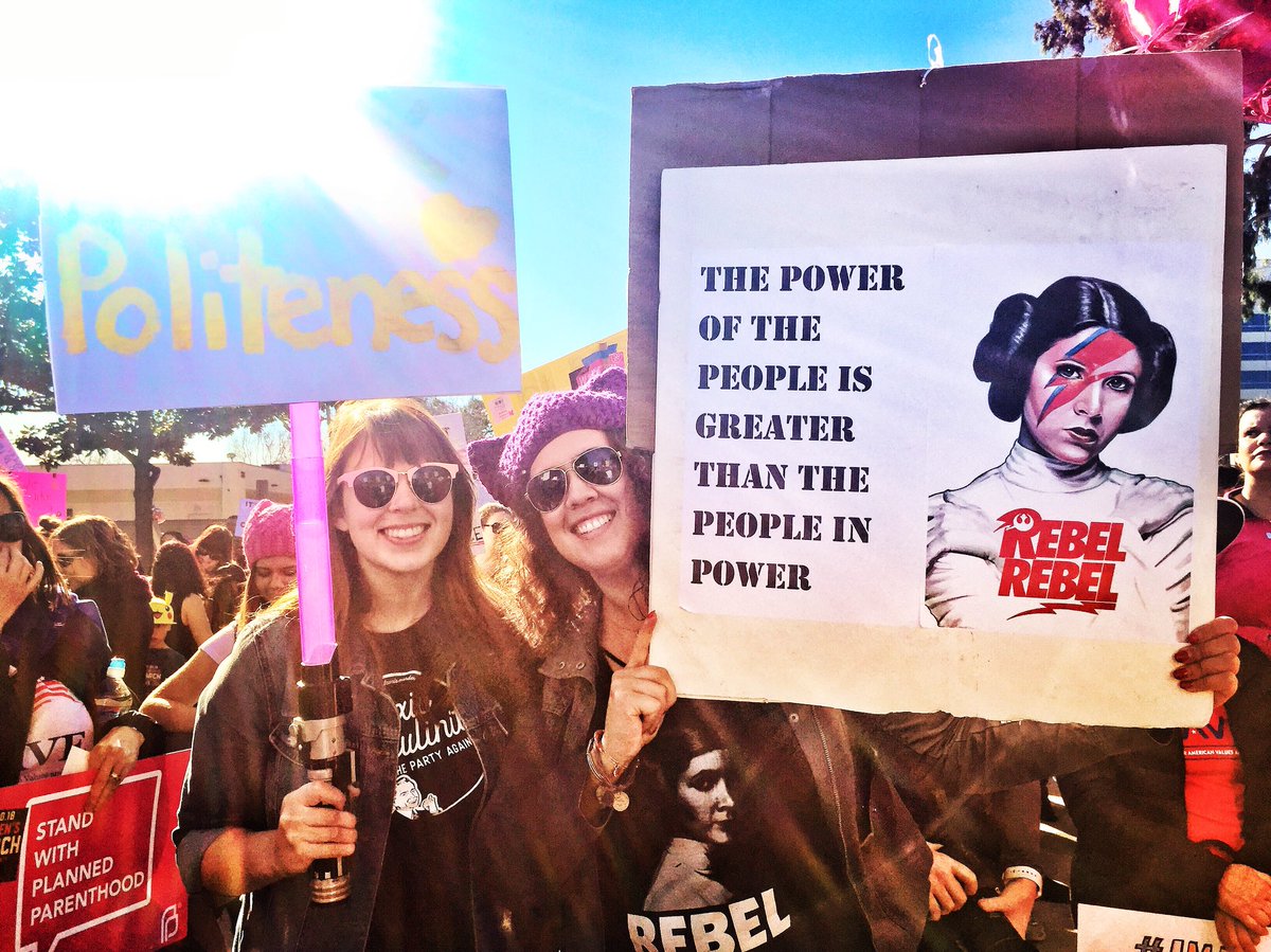 marisol_miranda's tweet photo. Representing murderinos, feminists, and dreamers at the OC Women’s March 2018 💥💪🏽💥 #WomensMarch2018 #ssdgm #ToxicMasculinity #fuckpoliteness @MyFavMurder @KarenKilgariff @GHardstark https://t.co/Rea3FTjCYR