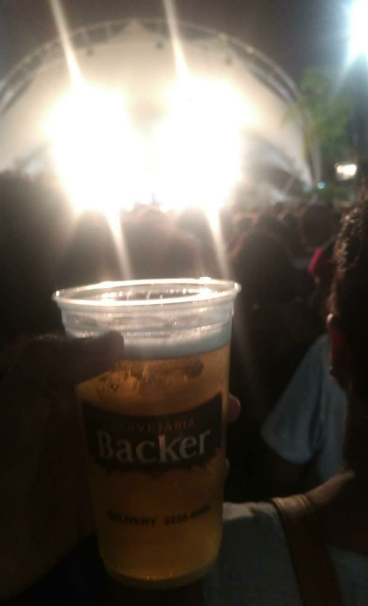 MarinsWes's tweet photo. Aquele show do @pensadorgabriel  de leve depois da praia! #iloverj https://t.co/BsGLBVSd0j