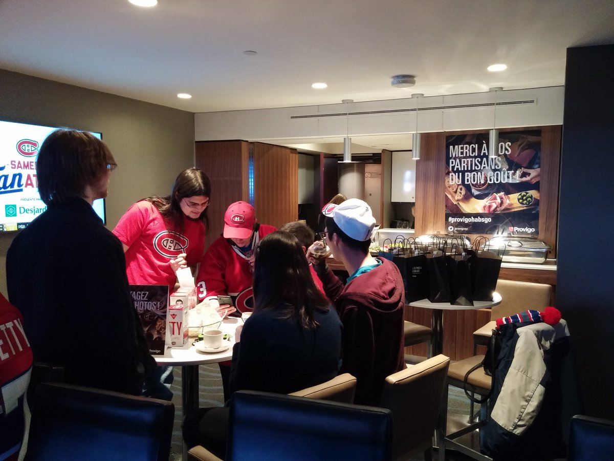 Moog6664's tweet photo. Thanks @ProvigoQc for a fantastic night out with the gang! #GoHabsGo #provigohabsgo https://t.co/3bw55zat4n