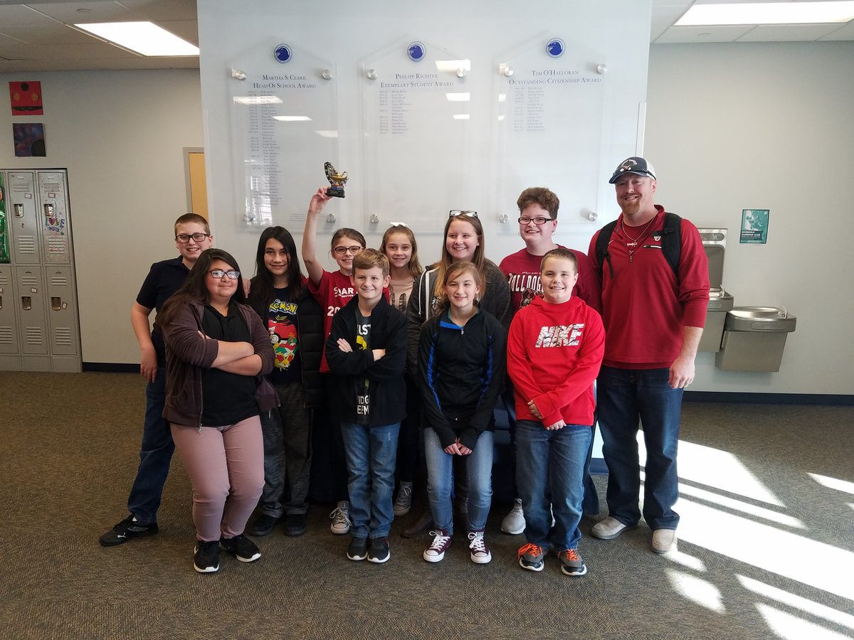 diagonal Udgående Indien Ryan Stauder on Twitter: "Dewey 6th Grade Academic Bowl Team was the 5th  seed in regionals to start the day...they were the champions when we left!  So proud of these kids. They