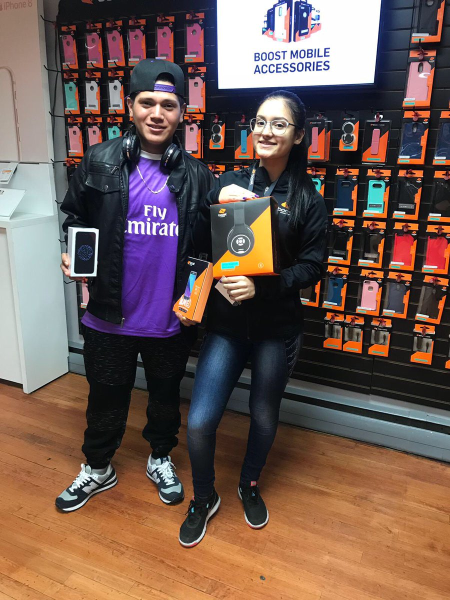 tuvozxpress647's tweet photo. Plan Familiar 2 Líneas por $80+$7 seguros #IPHONE6 &amp; #SAMSUNGJ7PERX  y seguimos adelante team 💪🏼🎊🎆💰 free add-line @joseq_tuvoz @alexhyperlink @tomla401 @jerseyjoe_spg @vfiori56 @CalixYury 😀 más clientes https://t.co/qkf8P9EYez