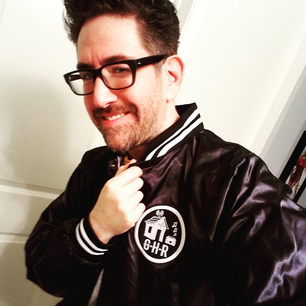 WiLD1061's tweet photo. Shouts to my #GHRfam @JosserM &amp; @NickGhetto for hooking it up with the new @GhettoHouse Radio gear!  Make sure you listen every FRI &amp; SAT 12a-2a on WiLD 106.1
#SLO #SanLuisObispo #Atascadero #Pasorobles #EDM #dancemusic https://t.co/FcX6CCmTGK