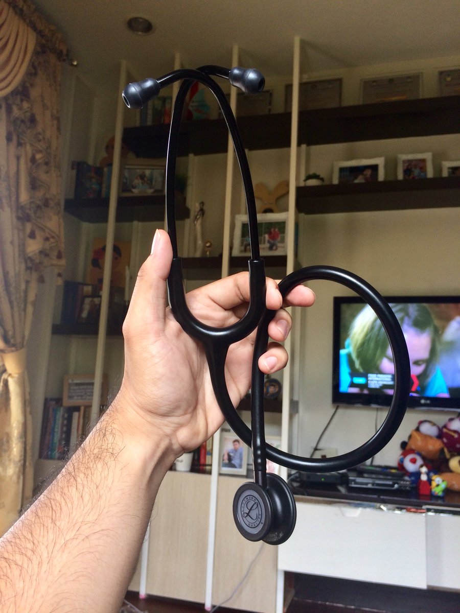 brucebill's tweet photo. Yey! My order has finally arrived! Basic #ClassicIII for beginners. #Littmann #CIII #SmokeBlack #BlackEdition #Steth https://t.co/xRJPMz8xu5