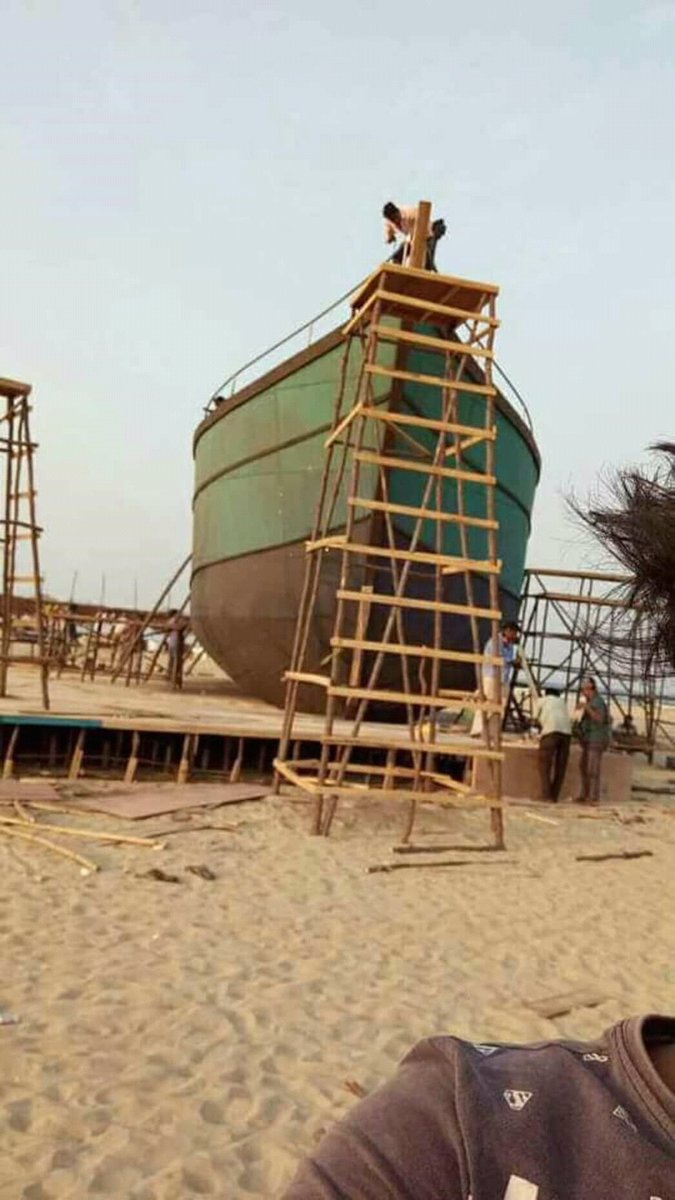 Vijay62updates's tweet photo. #Thalapathy62 . Shooting in Muttukadu, ECR with hordes of boats. https://t.co/U0vk4tl22X