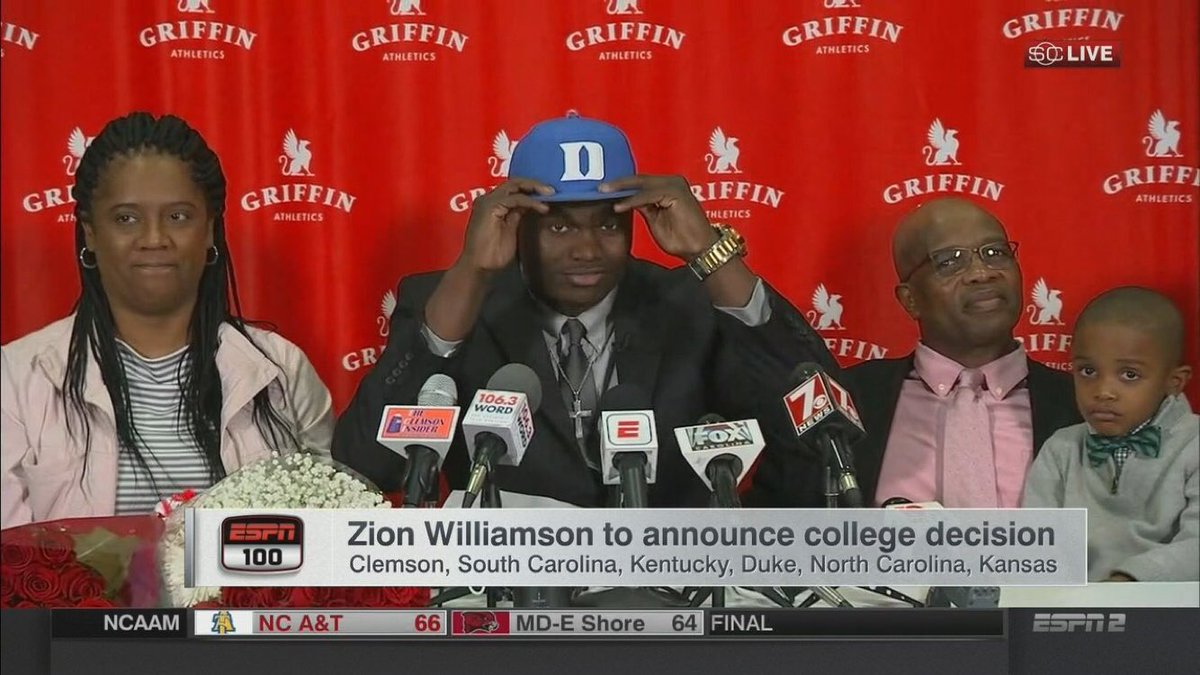 JeffEisenband's tweet photo. Zion Williamson: “I’m going to Duke!”

Zion Williamson’s Family: “Yeah...This wasn’t our idea.” https://t.co/iw0X2fnvom