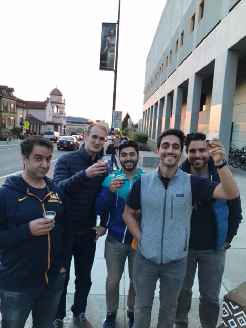 peetscoffee's tweet photo. #GoBears! 🏀 Stopped by @CalAthletics tonight to fuel the game with #TrueColdBrew ❄️ https://t.co/isAu1aWT48