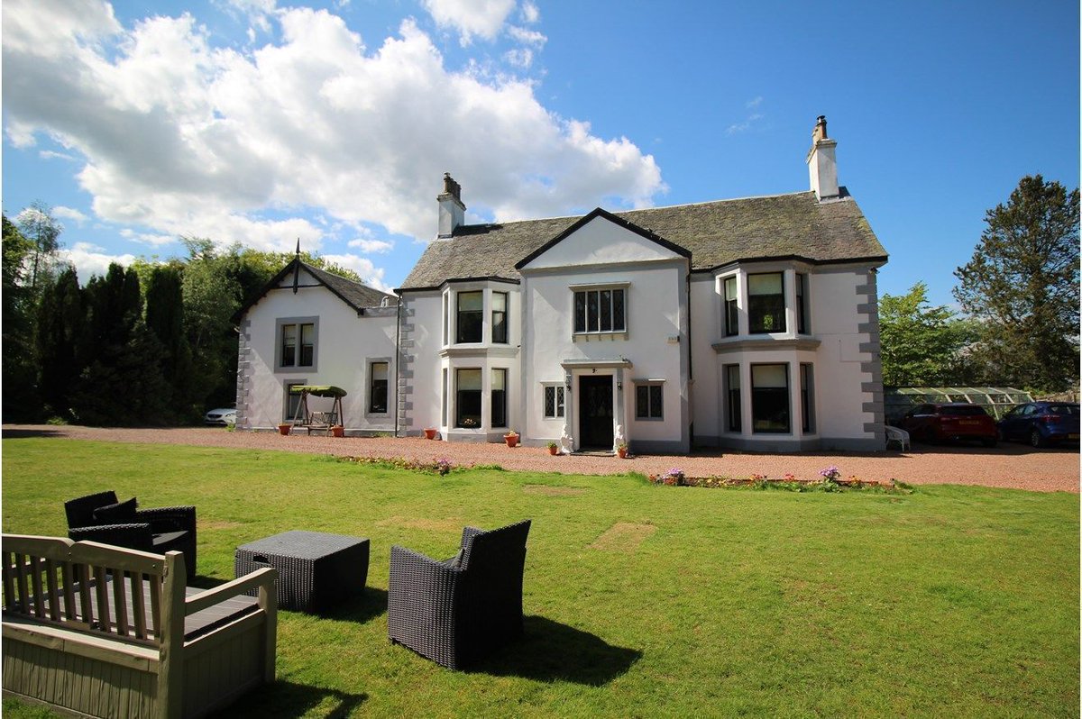 WinYouDreamHome's tweet photo. If you are still considering buying a ticket to live mortgage free in this fantastic home - why? https://t.co/35mUQtcm3r https://t.co/3ZcX0n9aQw